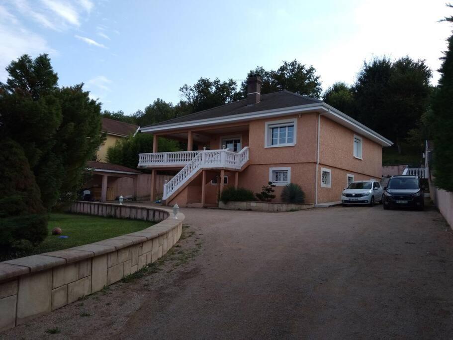 Comme A La Maison ! Chavanoz 외부 사진